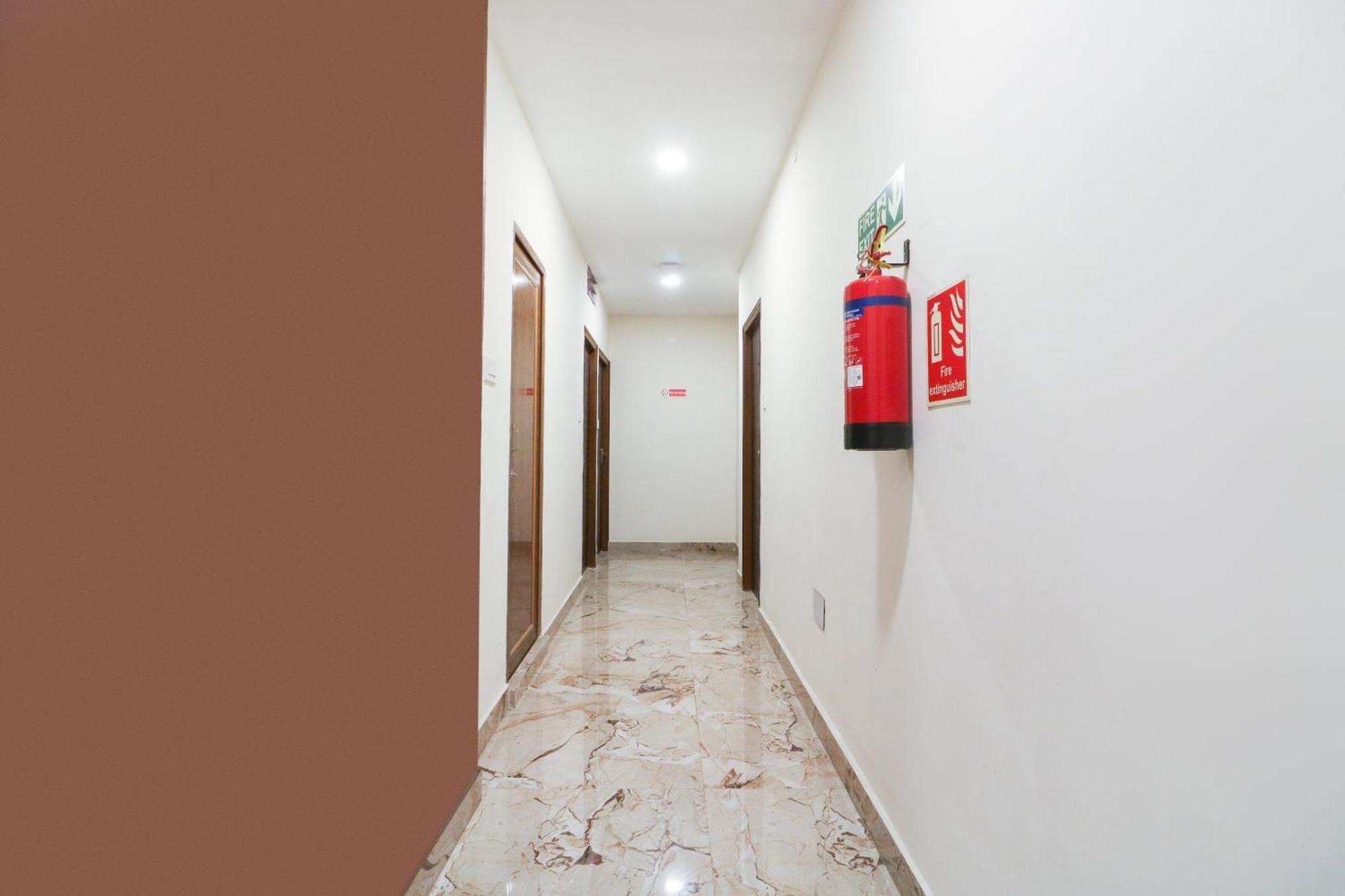 Hotel O Adri Hotels Near Dum Dum Metro Station Exterior foto